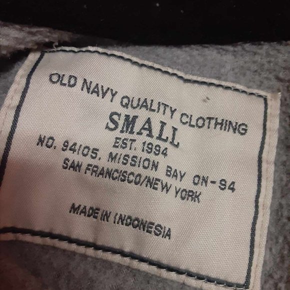 Old Navy 1/4 Zip Sweatshirt - Picture 4 of 4